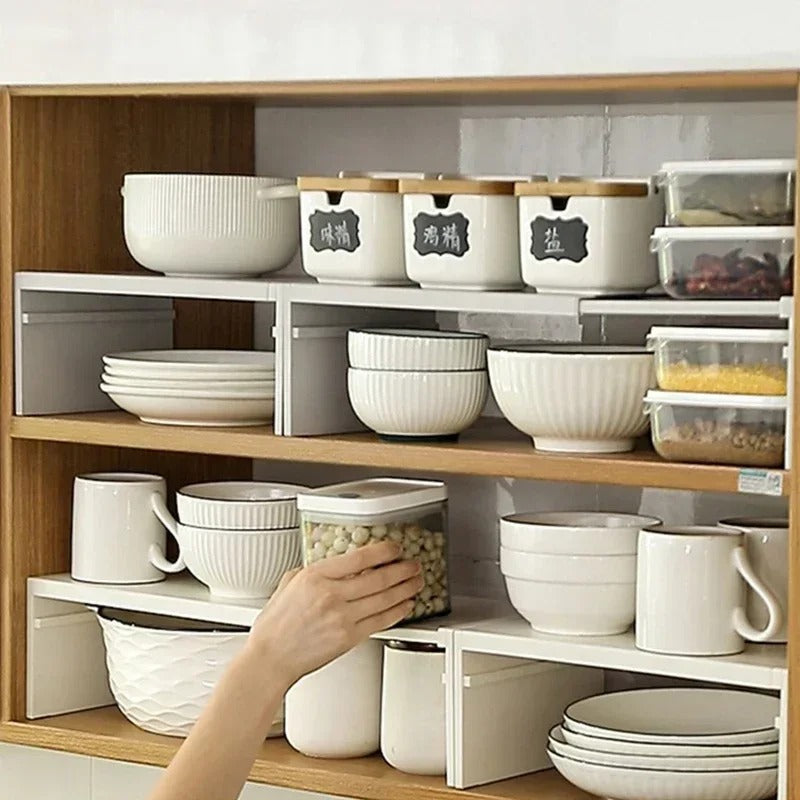 Organisateur de placard cuisine extensible, étagère de rangement gain de place pour armoires et placards de cuisine.