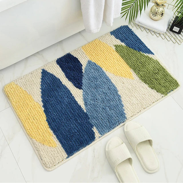 Everly Plush Bath Rug – Soft & Absorbent